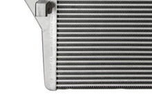 Cargar imagen en el visor de la galería, New Intercooler for Dodge RAM 2500/3500 - 5.9TD/6.7TD - 2.25" Core (03-09)