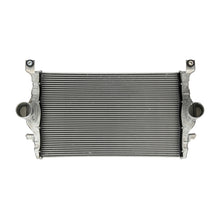 Cargar imagen en el visor de la galería, Intercooler for Ford F250SD/F350SD/F450SD/F550SD (99-05) Excursion 7.3TD (00-05)