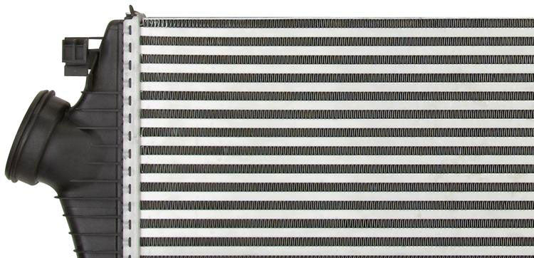 New Intercooler for Saab 9-5 (10-12) Buick Regal 2.0T/2.8T (11-13)