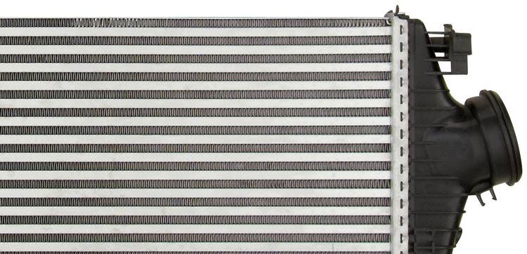 New Intercooler for Saab 9-5 (10-12) Buick Regal 2.0T/2.8T (11-13)