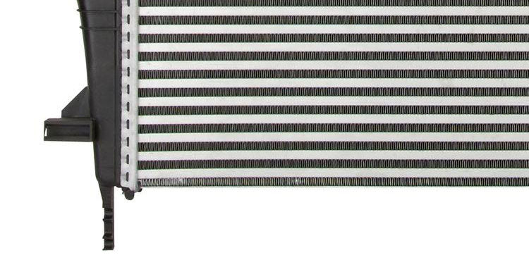 New Intercooler for Saab 9-5 (10-12) Buick Regal 2.0T/2.8T (11-13)