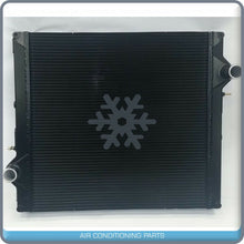Cargar imagen en el visor de la galería, Radiator fits John Deere Tractor 7000 Series + 4000 Series Sprayers R... QAC