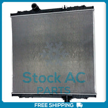 Cargar imagen en el visor de la galería, Radiator fits Peterbilt 335 365 366 367 567 Kenworth T800 T880 QAC