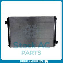 Cargar imagen en el visor de la galería, Radiator fits International Truck 2000 2500 2600 5000 5500 5900 7000 ... QAC