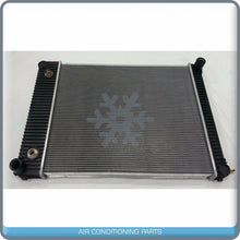 Cargar imagen en el visor de la galería, Radiator fits Freightliner M2 MM 106 BUS, Sterling Acterra Q, FS65 Ch... QAC
