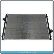 Load image into Gallery viewer, New Radiator fits International / Navistar 5900, 8600, 9100, 9200, 9400.. QAC