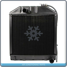 Cargar imagen en el visor de la galería, Radiator C7NN8005H fits Ford NH Tractor 2100 2120 2300 2600 2610 3610... QAC