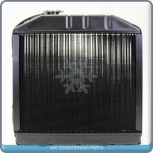 Cargar imagen en el visor de la galería, Radiator w/Cap fits Ford Tractor 5000 5100 5600 6600 C7NN8005 C7NN800... QAC