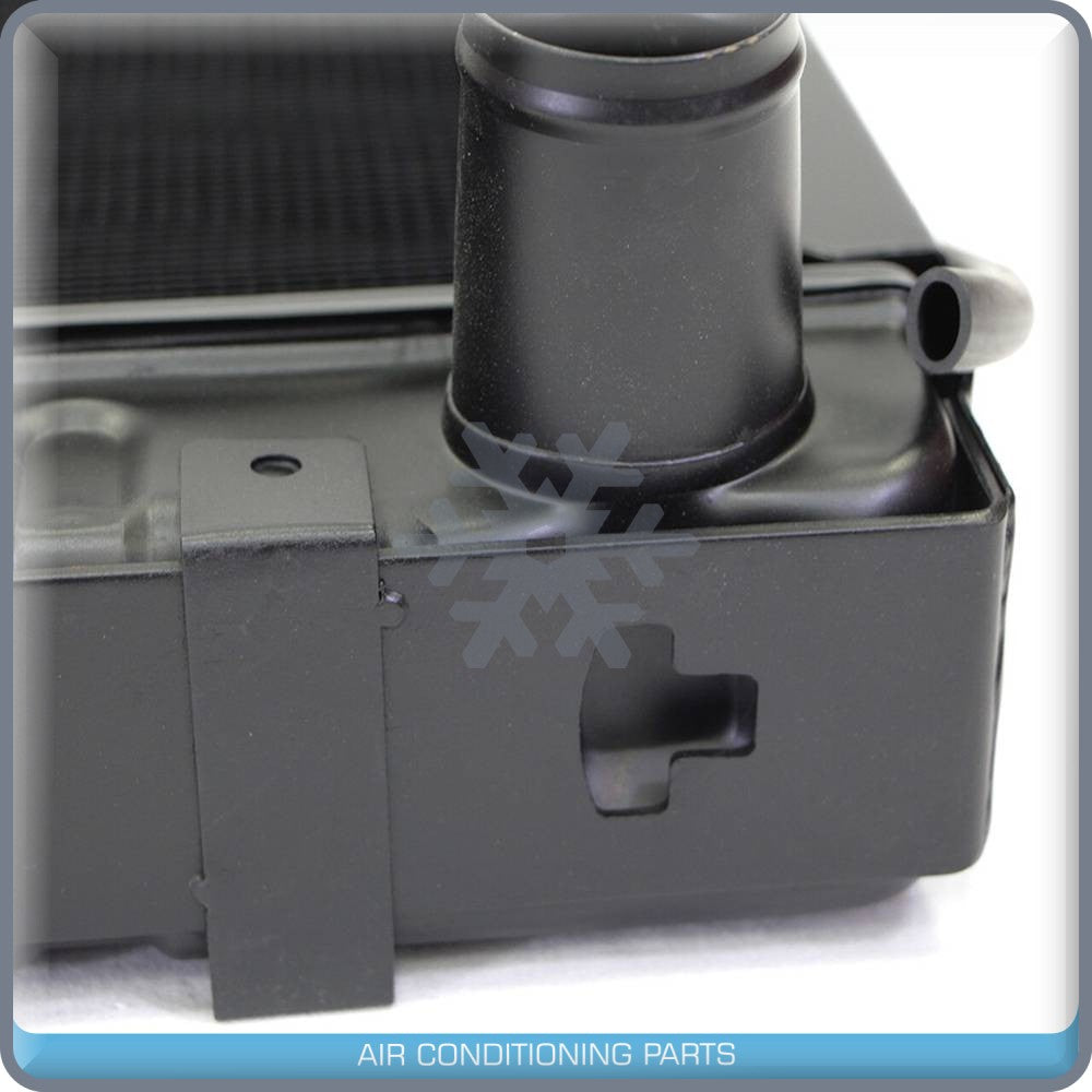 Radiator w/Cap fits Ford Tractor 5000 5100 5600 6600 C7NN8005 C7NN800... QAC