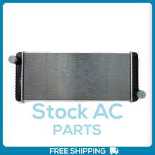 Cargar imagen en el visor de la galería, Radiator fits Kenworth 03-07 T300 Peterbilt 08-13 335 340 03-07 330 QAC