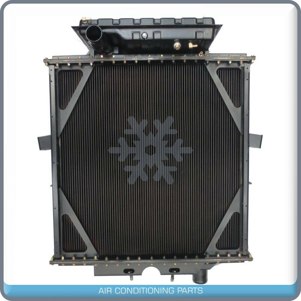 Radiator 3 Row Peterbilt 357 377 379 385 386 387 0706657A041 0706657A... QAC