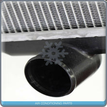 Cargar imagen en el visor de la galería, New Radiator fits Ford / Sterling 1999-2004 L / LT9500, L / LT9511.. QAC