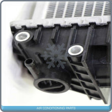 Cargar imagen en el visor de la galería, Radiator fits Freightliner 2000-2004 Century &amp; Columbia w/ Mounting ... QAC