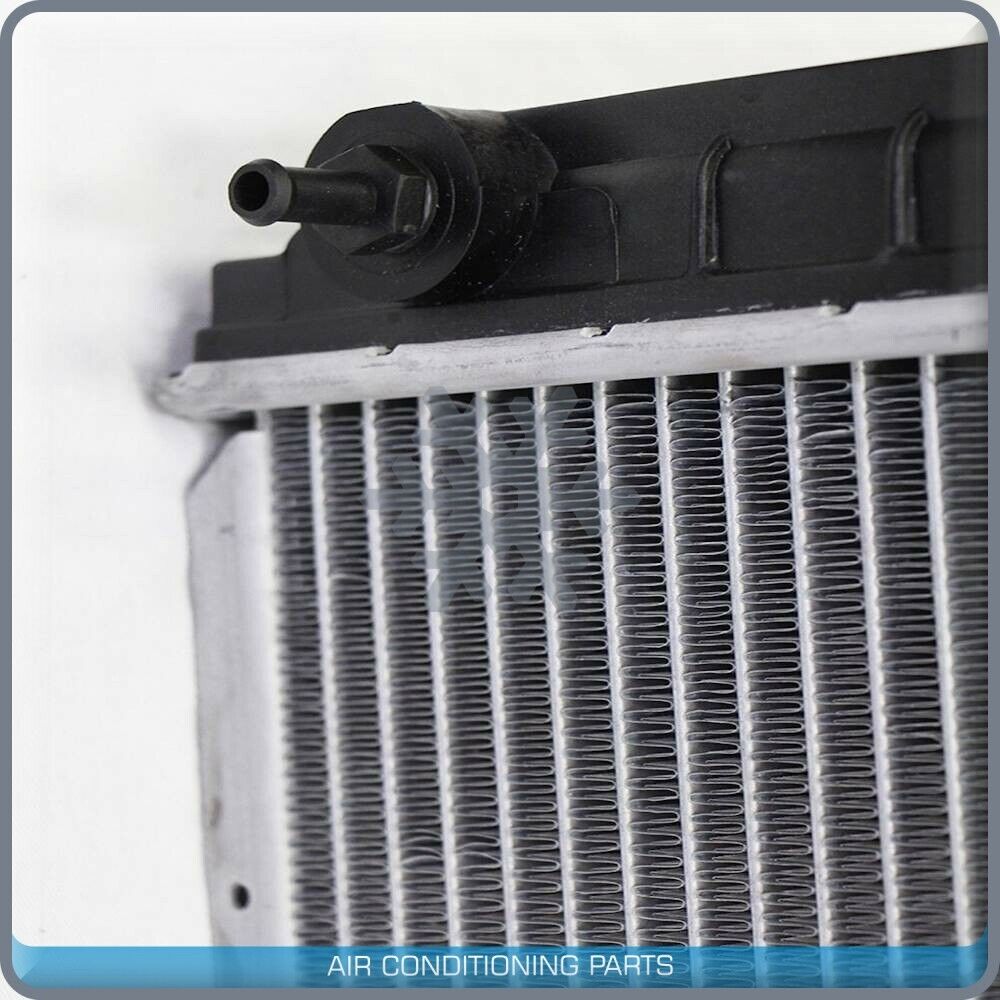 Radiator fits International / Navistar 1996-2004 5000 Series and 9800 QAC