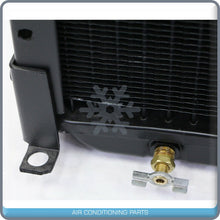 Cargar imagen en el visor de la galería, Radiator Copper Brass 84524C93 fits International 484 885 585 784 68... QAC