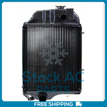 Cargar imagen en el visor de la galería, NEW Radiator Copper Brass AT20849 fits John Deere JD300 JD301 820 830 93..