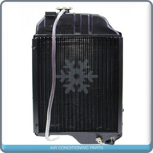 Cargar imagen en el visor de la galería, NEW Radiator Copper Brass AT20849 fits John Deere JD300 JD301 820 830 93..