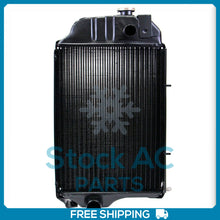 Cargar imagen en el visor de la galería, New Radiator Copper Brass fits John Deere 2440 &amp; 2640 - OE# AR90945 / AR90947