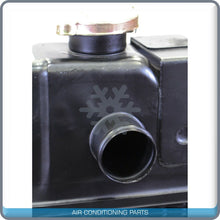 Cargar imagen en el visor de la galería, New Radiator Copper Brass fits John Deere 2440 &amp; 2640 - OE# AR90945 / AR90947