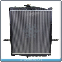 Cargar imagen en el visor de la galería, New Radiator fits Nissan UD Trucks 1995-2004 - OE# 2140032Z60C QAC