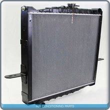 Cargar imagen en el visor de la galería, New Radiator fits Nissan UD Trucks 1995-2004 - OE# 2140032Z60C QAC