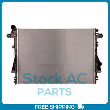 Cargar imagen en el visor de la galería, Radiator for Ford F-550 Super Duty 2011 2012 2013 2014 2015 2016 V8 6.7L