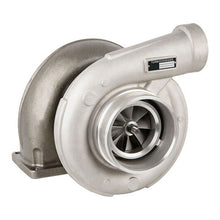 Cargar imagen en el visor de la galería, Turbo for 80-14 Cummins 19.0L KTA19 and KTA38 Engines OE 317107