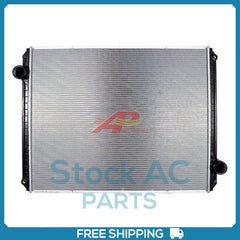 Radiator High Flow Plastic/Aluminum without Oil for International/Navistar