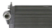 Cargar imagen en el visor de la galería, New Intercooler for Chevy Silverado/Sierra 2500DH/3500HD 6.6TD (06-10)