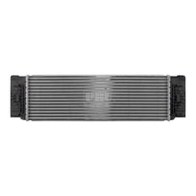 Cargar imagen en el visor de la galería, Intercooler for 13-18 Fl/MB Sprinter 4Cy/2.1TD/6Cy/3.0TD W/ Quick Connector