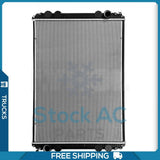 Radiador para Freightliner M2 112, Business Class M2, Century Class, Co... QL