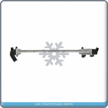Load image into Gallery viewer, NEW Radiator for Chevrolet Equinox 2006 to 2009 / Pontiac Torrent - 2006 to 2009 - Qualy Air