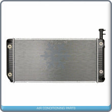 Cargar imagen en el visor de la galería, NEW Radiator for Chevy Express 2500,3500,4500 / GMC Savana 2500,3500,4500.. - Qualy Air