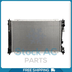 Radiador para Ford Escape / Mazda Tribute / Mercury Mariner QOA