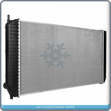 Cargar imagen en el visor de la galería, NEW Radiator for Chevrolet C4500 Kodiak, C6500 Kodiak / GMC C4500 Topkick.. QL - Qualy Air