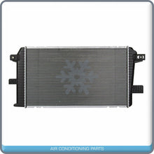 Cargar imagen en el visor de la galería, New Radiator for Chevrolet Silverado / GMC Sierra 2500 HD, 3500 6.6L - Qualy Air