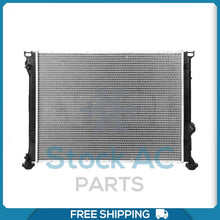 Cargar imagen en el visor de la galería, Radiator for Chrysler 300 / Dodge Charger, Challenger QL - Qualy Air