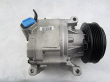 Cargar imagen en el visor de la galería, A/C Compressor OEM Denso SCSB06C for Fiat 500, Bravo, Panda QR - Qualy Air