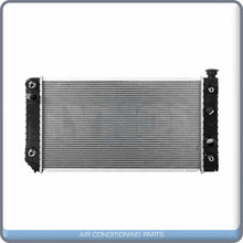 Load image into Gallery viewer, Radiator for Chevrolet S10 Blazer, S10 / GMC Jimmy, Sonoma, S15 Jimmy,... QL - Qualy Air