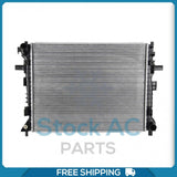NUEVO Radiador para Ford Crown Victoria / Lincoln Town Car / Mercury Grand M..