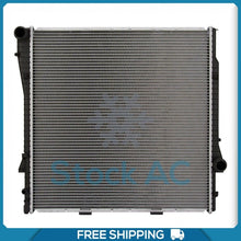 Cargar imagen en el visor de la galería, NEW Radiator for BMW X5 3.0L - 2001 to 2006 - OE# 17117544669 - Qualy Air