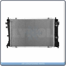 Cargar imagen en el visor de la galería, Radiator for Ford Crown Victoria, Grand Marquis / Lincoln Town Car / M... QL - Qualy Air