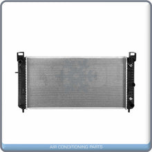 Cargar imagen en el visor de la galería, Radiator for Chevrolet / GMC / Cadillac / Hummer QL - Qualy Air