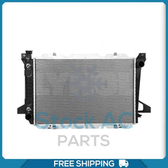 NUEVO Radiador para Ford F Super Duty, F-350, F53, Bronco, F-150, F-250.. QL 