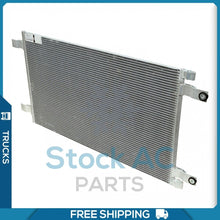 Cargar imagen en el visor de la galería, A/C Condenser for Kenworth T2000, T700, T800, W900 / Peterbilt 367, 387, 3.. - Qualy Air