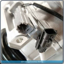 Cargar imagen en el visor de la galería, New OEM A/C Compressor fits Nissan X-Trail 2.5L - 2007 to 2014 RQ - Qualy Air