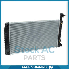Radiador NUEVO para Chevrolet Express 1500, Express 2500 / GMC Savana 1500..