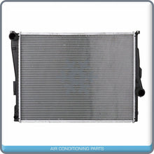 Cargar imagen en el visor de la galería, Radiator for BMW 320i, 323Ci, 323i, 323is, 325Ci, 325i, 325xi, 328Ci,... QOA - Qualy Air