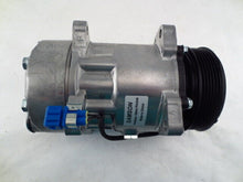 Cargar imagen en el visor de la galería, A/C Compressor SD7H15 for Volkswagen EuroVan QR - Qualy Air