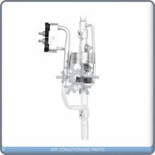 Cargar imagen en el visor de la galería, A/C Condenser for Saturn L300, L200, LW200, LW300, L100, LS, LS1, LS2, LW1... QL - Qualy Air
